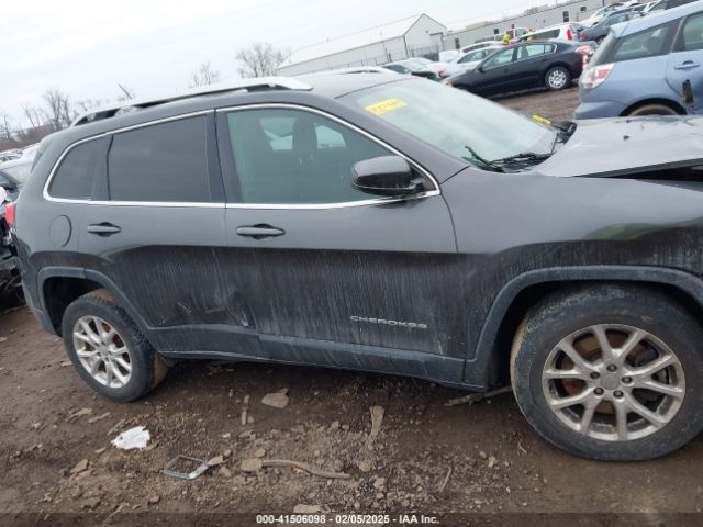 1C4PJLCB5FW721589 Jeep Cherokee Latitude
