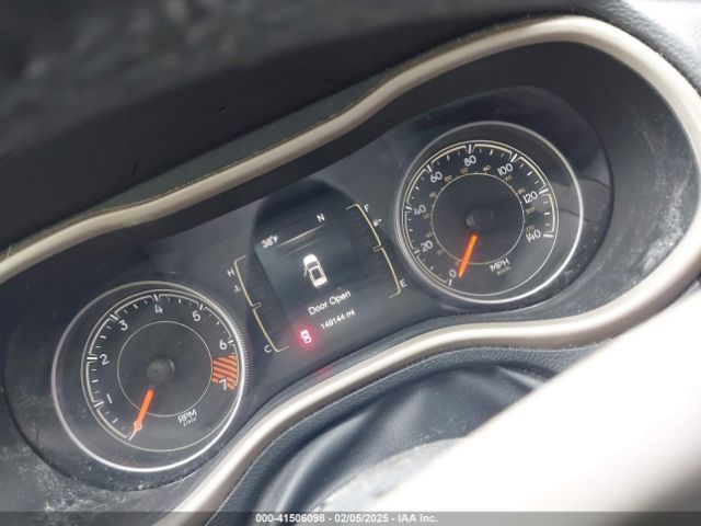 1C4PJLCB5FW721589 Jeep Cherokee Latitude