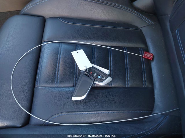 3MW5U9J01N8C30444 BMW M340I