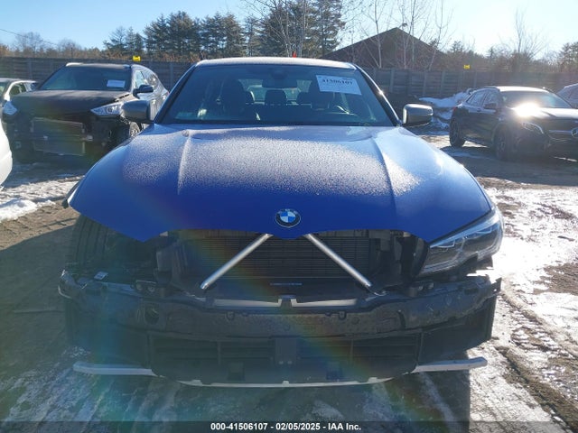 3MW5U9J01N8C30444 BMW M340I