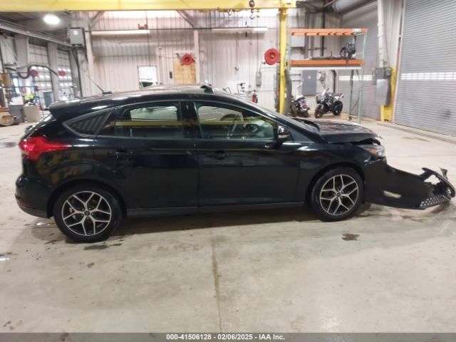 1FADP3M23JL243205 Ford FOCUS SEL