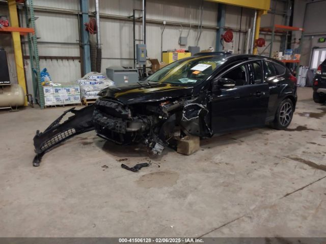 1FADP3M23JL243205 Ford FOCUS SEL
