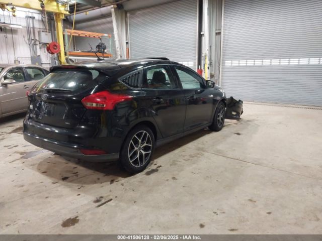1FADP3M23JL243205 Ford FOCUS SEL