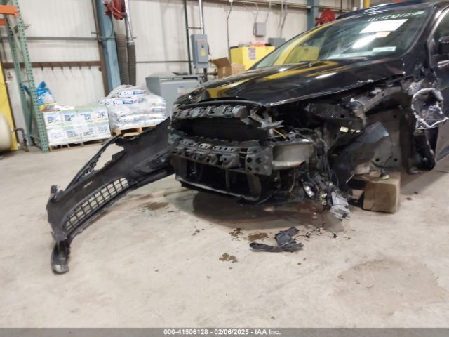 1FADP3M23JL243205 Ford FOCUS SEL