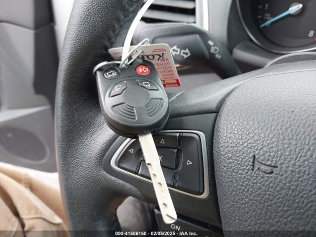 1FMCU0HDXJUC01113 Ford ESCAPE SEL