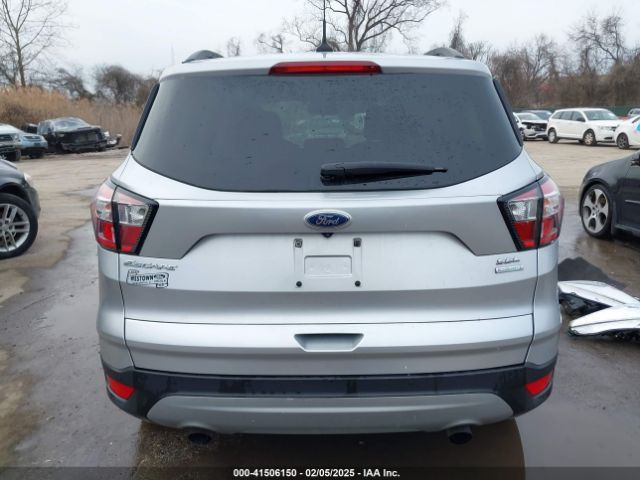 1FMCU0HDXJUC01113 Ford ESCAPE SEL