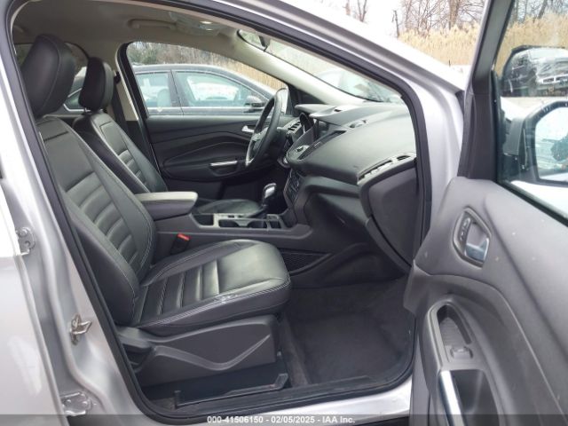 1FMCU0HDXJUC01113 Ford ESCAPE SEL