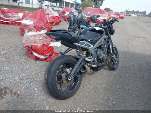 2020 TRIUMPH MOTORCYCLE STREET TRIPLE SMTA554S4LT978262 Photo 3