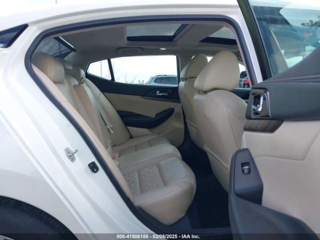 1N4AA6AP8GC403657 Nissan Maxima 3.5 Platinum