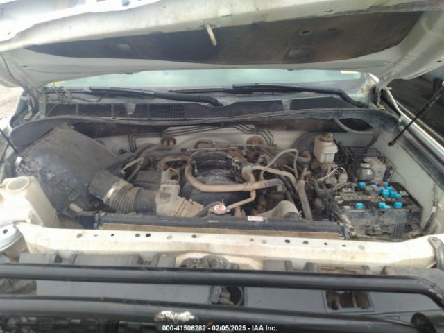 5TFUW5F12JX754538 Toyota Tundra Sr5 5.7l V8