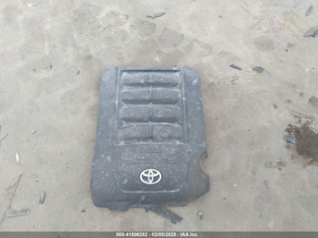 5TFUW5F12JX754538 Toyota Tundra Sr5 5.7l V8