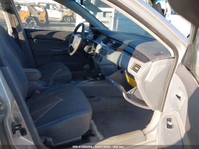2003 MITSUBISHI LANCER JA3AJ26E63U092730 Photo 4