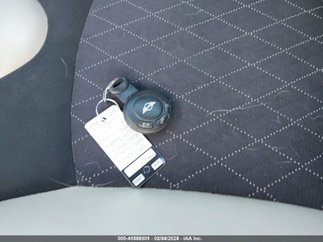 2012 MINI COOPER S WMWZP3C56CT250533 Photo 10