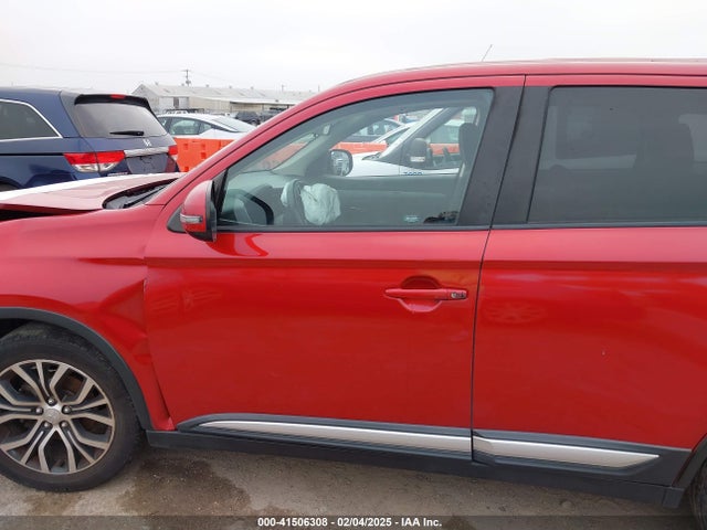 Mitsubishi Outlander Se 2018 JA4AD3A30JZ041884 Image 13