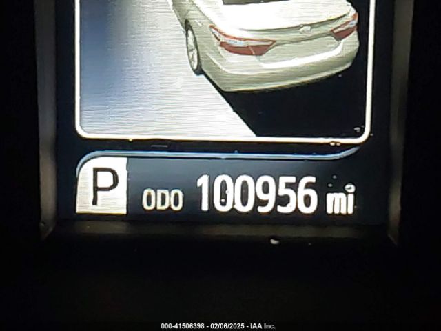 4T1BF1FK5HU330917 Toyota CAMRY SE