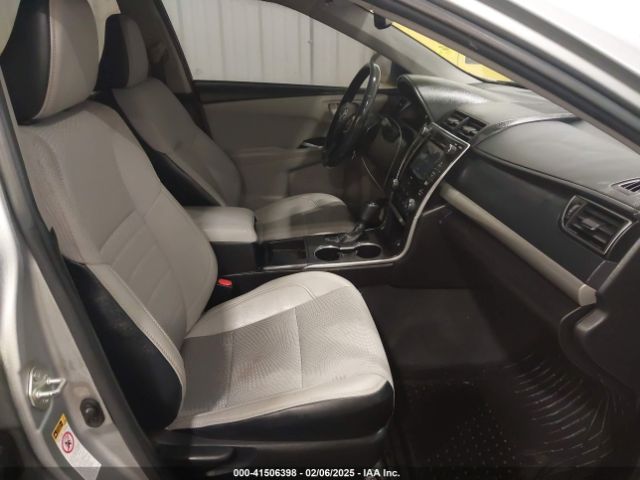 4T1BF1FK5HU330917 Toyota CAMRY SE