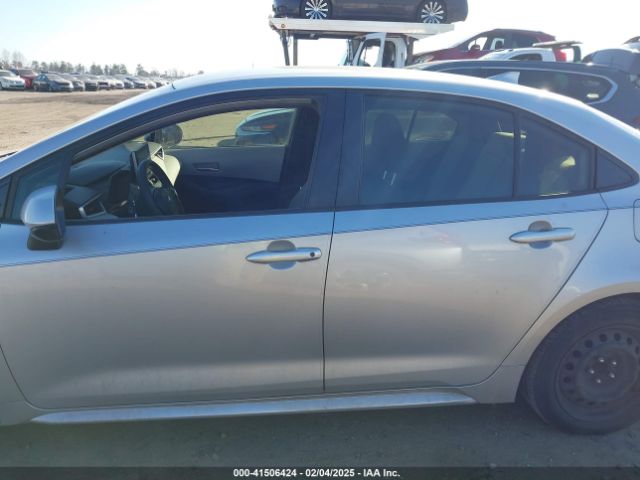 JTDEPMAE7MJ121269 Toyota COROLLA LE