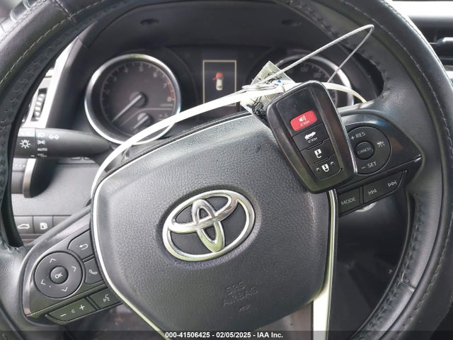 4T1B11HK8JU145391 Toyota CAMRY SE
