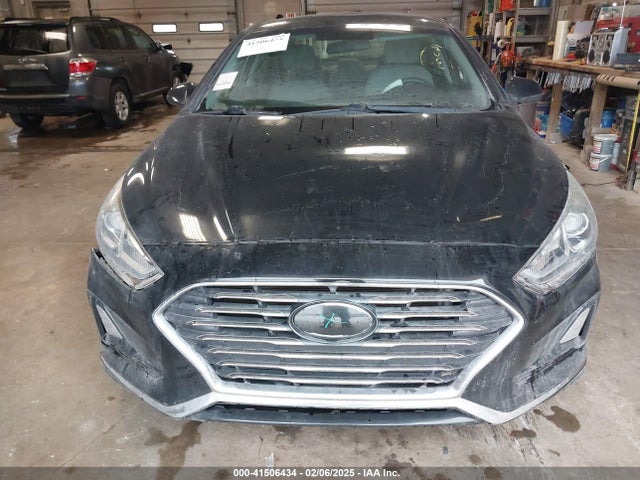 5NPE24AF8KH808001 Hyundai SONATA SE