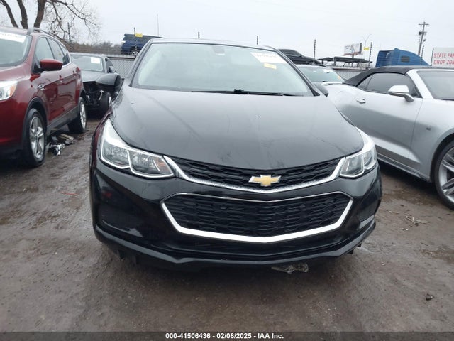 1G1BC5SM9J7235981 Chevrolet Cruze Ls Auto