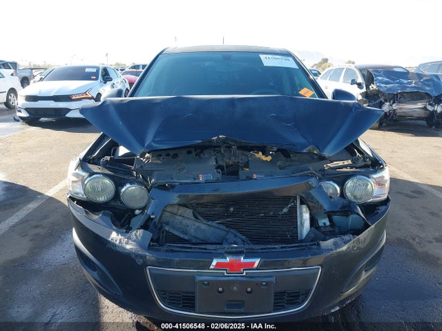 Chevrolet Sonic Lt Auto 2015 1G1JC6SB3F4160106 Image 12