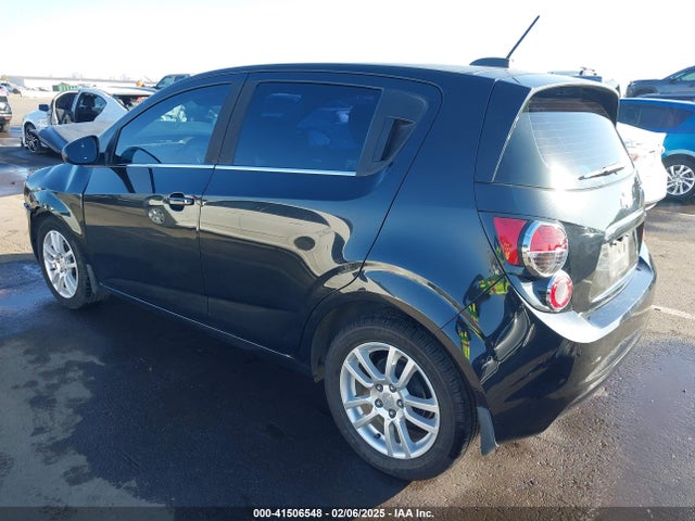 Chevrolet Sonic Lt Auto 2015 1G1JC6SB3F4160106 Image 3