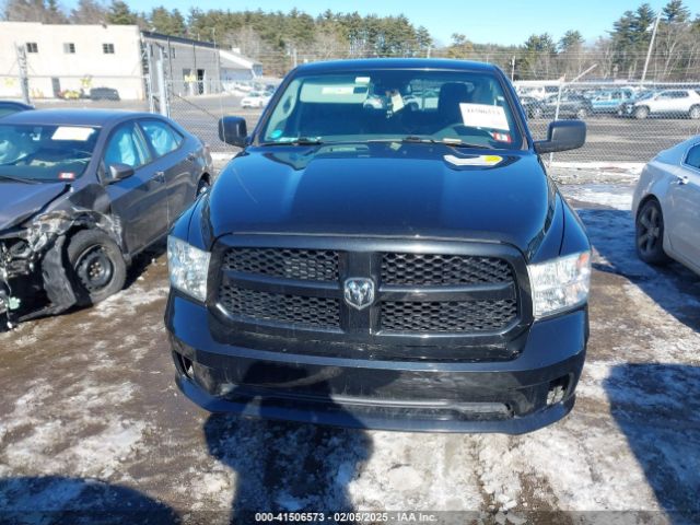 1C6RR7FG3JS222877 RAM 1500 Express  4x4 6'4 Box