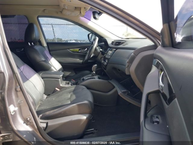 5N1AT2MT0HC881736 Nissan Rogue Sl