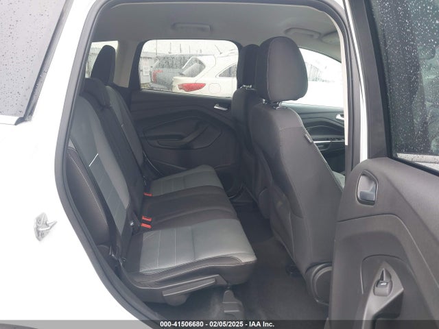 1FMCU9G9XFUB13185 Ford ESCAPE SE