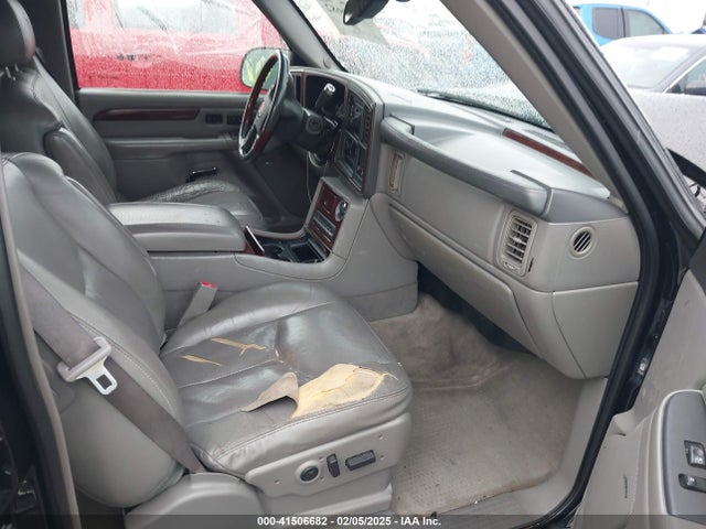 2005 CADILLAC ESCALADE ESV 3GYFK66N55G236991 Photo 4