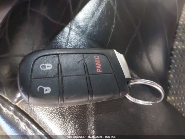 3C4PDCGG5JT475722 Dodge Journey Crossroad