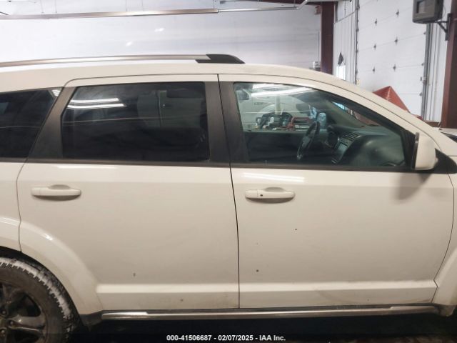 3C4PDCGG5JT475722 Dodge Journey Crossroad