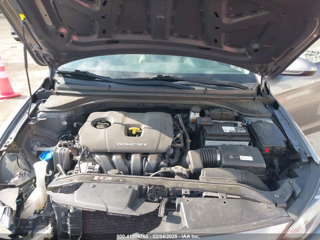 5NPD84LF8JH355522 Hyundai ELANTRA SEL