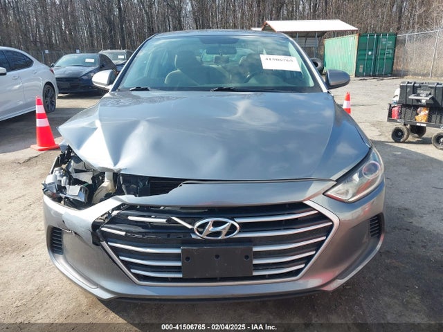 5NPD84LF8JH355522 Hyundai ELANTRA SEL