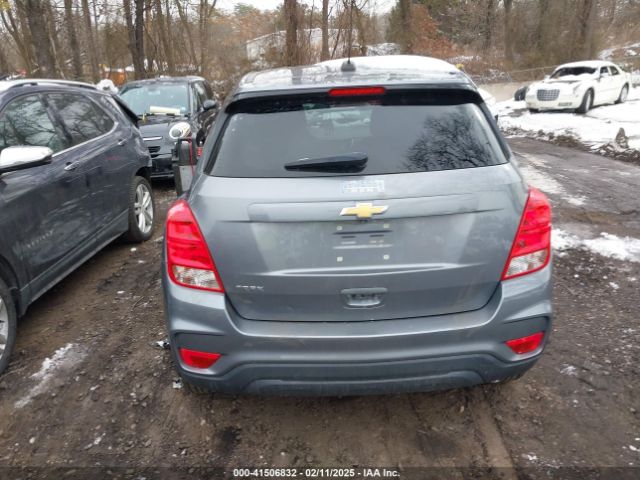 3GNCJKSB8LL289325 Chevrolet Trax Fwd Ls