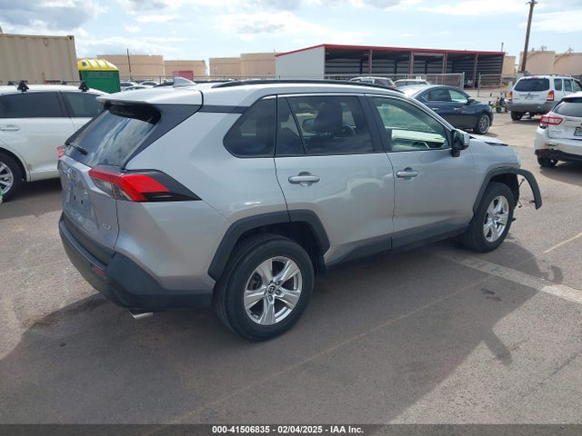 Toyota Rav4 Xle 2020 JTMW1RFV4LD042733 Image 4
