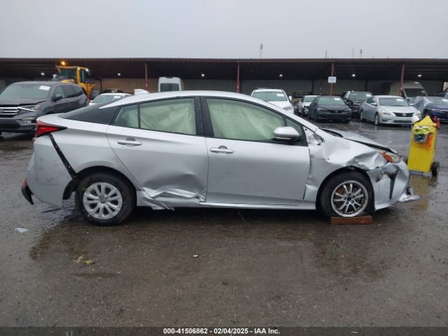 JTDKAMFU1N3177055 Toyota Prius L
