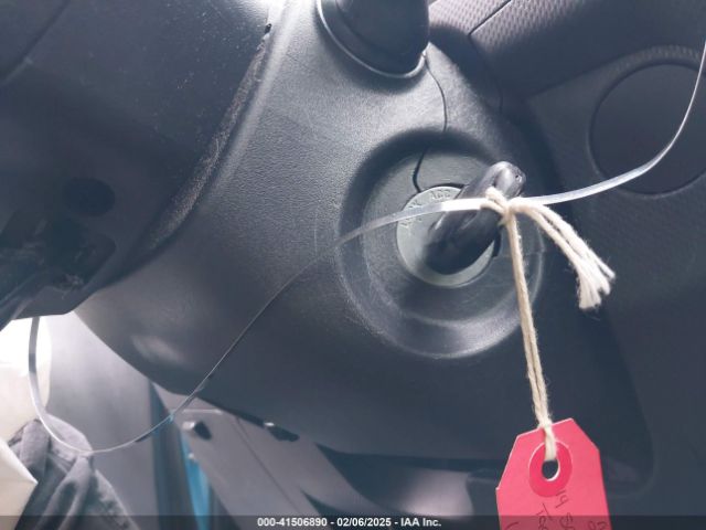 JTKKUPB44E1043787 Scion XD