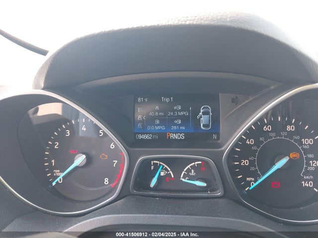 1FMCU0HDXJUA20450 Ford ESCAPE SEL