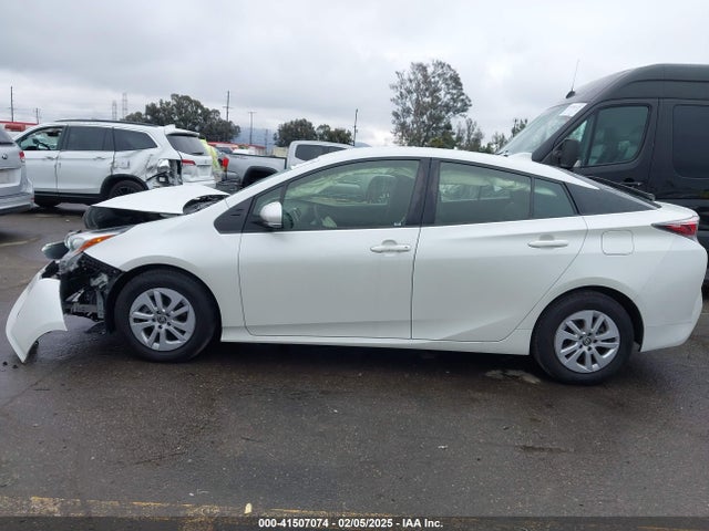 JTDKBRFU9G3526671 Toyota Prius Two