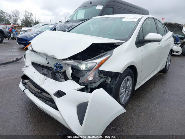 JTDKBRFU9G3526671 Toyota Prius Two