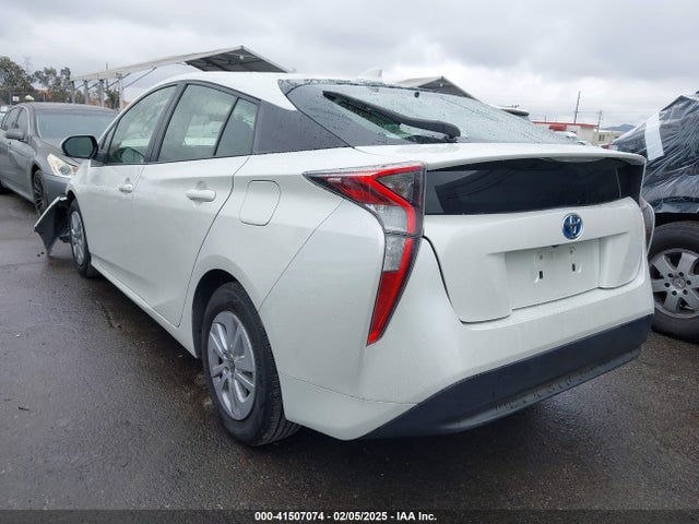 JTDKBRFU9G3526671 Toyota Prius Two