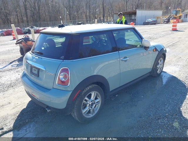 2013 MINI HARDTOP WMWSU3C52DT547763 Photo 3