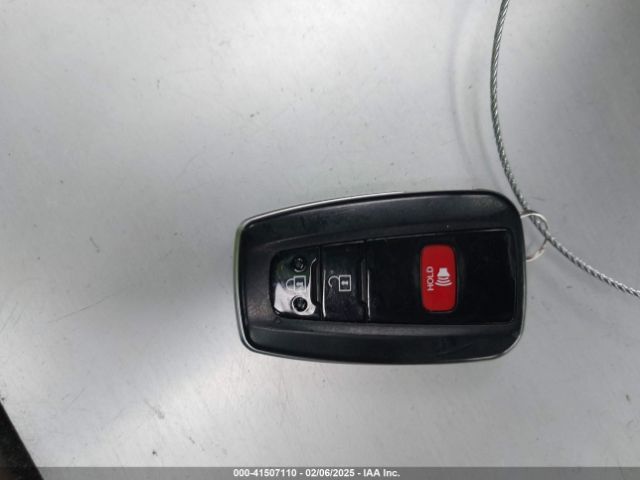 JTDKAMFUXM3143646 Toyota Prius L Eco