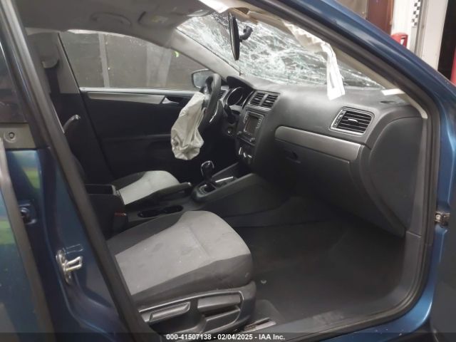 3VW2B7AJ2HM203092 Volkswagen Jetta 1.4t S
