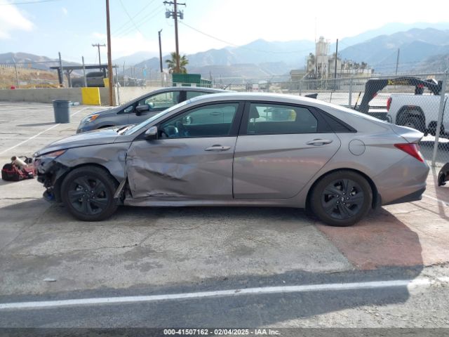 KMHLM4AJ6PU076465 Hyundai Elantra Hybrid Blue