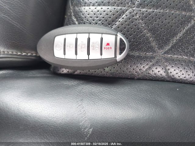1N4AA6AP9GC406583 Nissan Maxima 3.5 Platinum