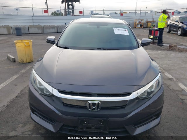 Honda CIVIC EX 2018 2HGFC2F72JH512892 Image 12
