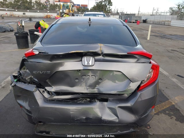 Honda CIVIC EX 2018 2HGFC2F72JH512892 Image 16