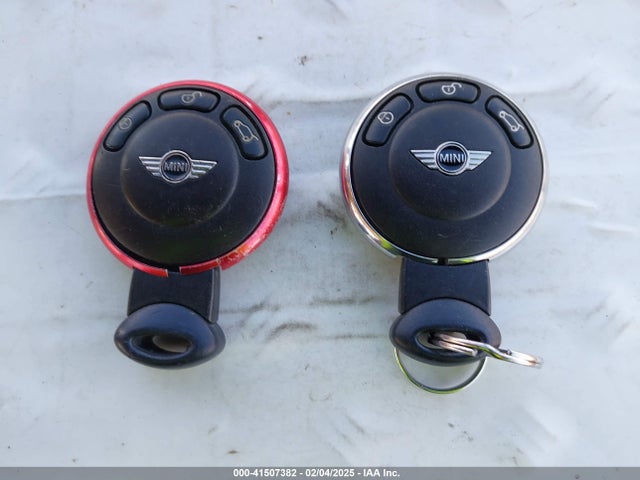 2009 MINI COOPER S WMWMF73529TT99938 Photo 10